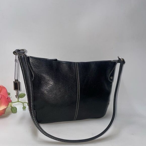 Beautiful Fossil Leather Shoulder Bag - Picture 1 of 8